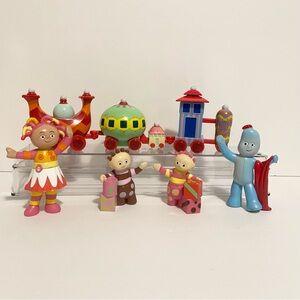 In the Night Garden Toy Playset Figures + Train Tombilboo Iglepiggle Upsy Daisy